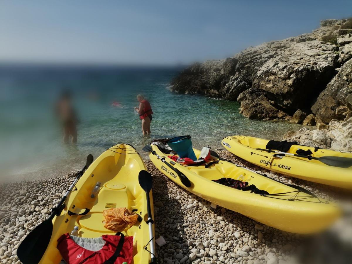 Cave With Free Parking Apartment Pula Bagian luar foto