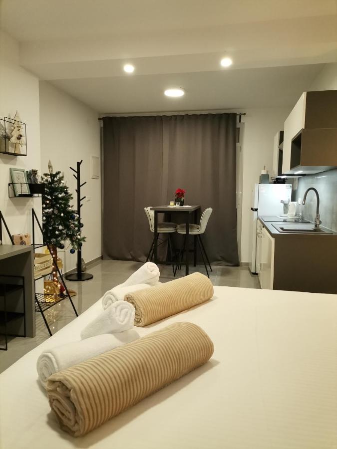 Cave With Free Parking Apartment Pula Bagian luar foto