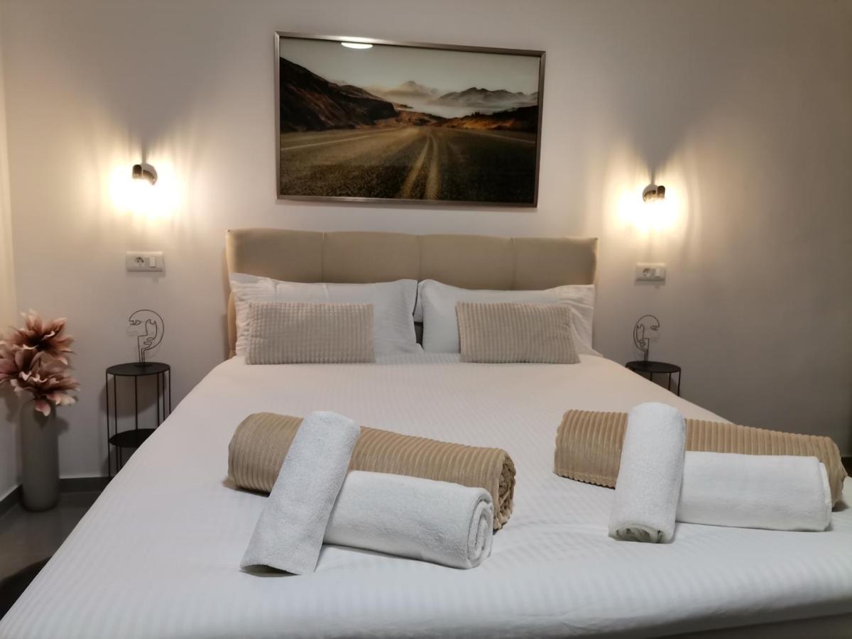 Cave With Free Parking Apartment Pula Bagian luar foto
