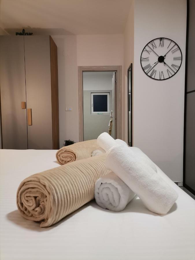 Cave With Free Parking Apartment Pula Bagian luar foto