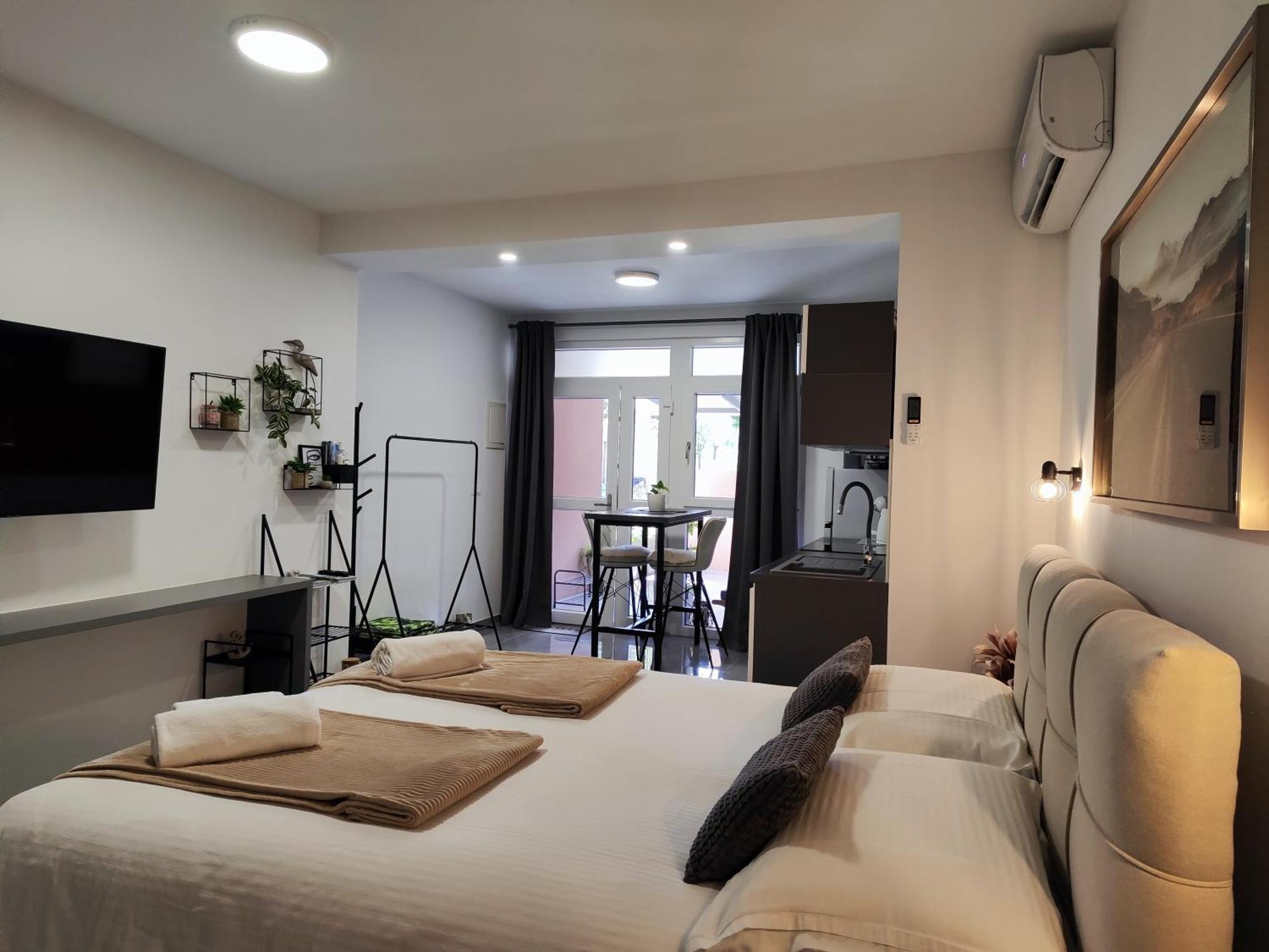 Cave With Free Parking Apartment Pula Bagian luar foto