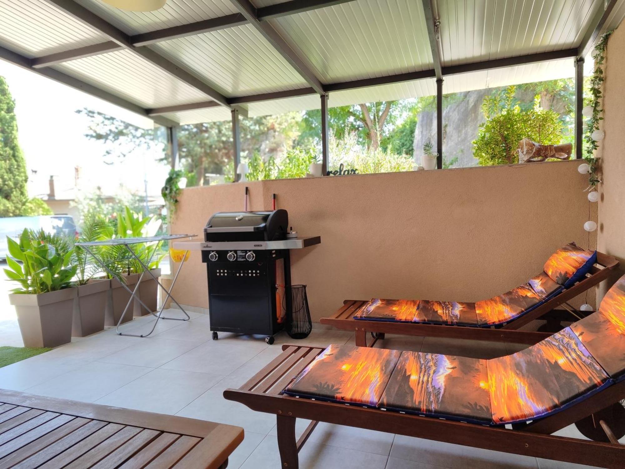 Cave With Free Parking Apartment Pula Bagian luar foto